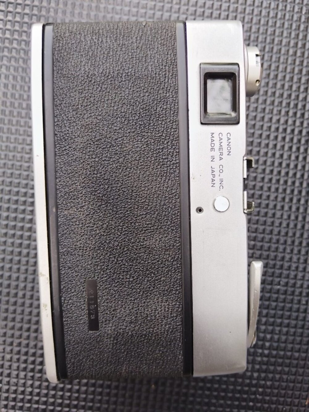 Vintage 2-piece 35mm camera set - Yashika Electro 35GS and Canon Canonette QL19 - Picture 2 of 6